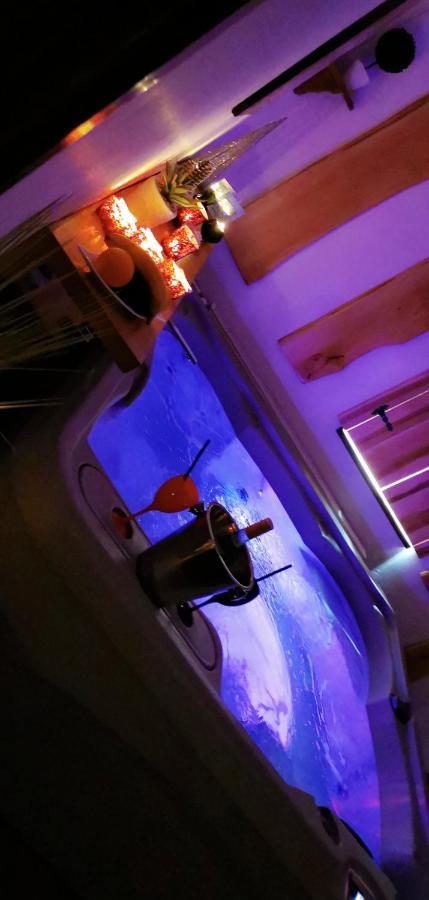Apartments And Wellness Scavnicar リュトメル エクステリア 写真